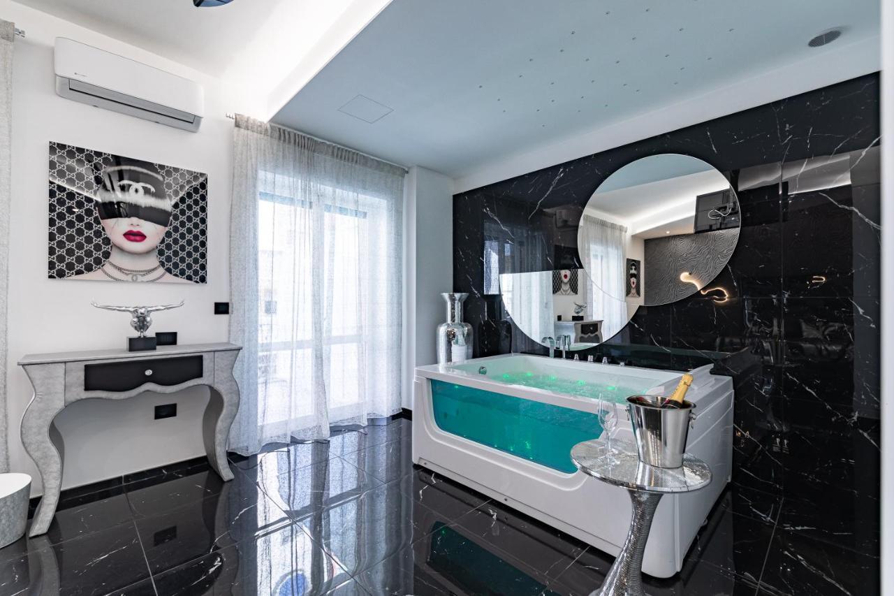 Prezioso Suites & Rooms Lecce Dış mekan fotoğraf